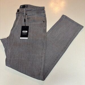 Barbell Apparel Men’s Athletic Fit, Straight Stretch Jeans in Grey. (NWT)